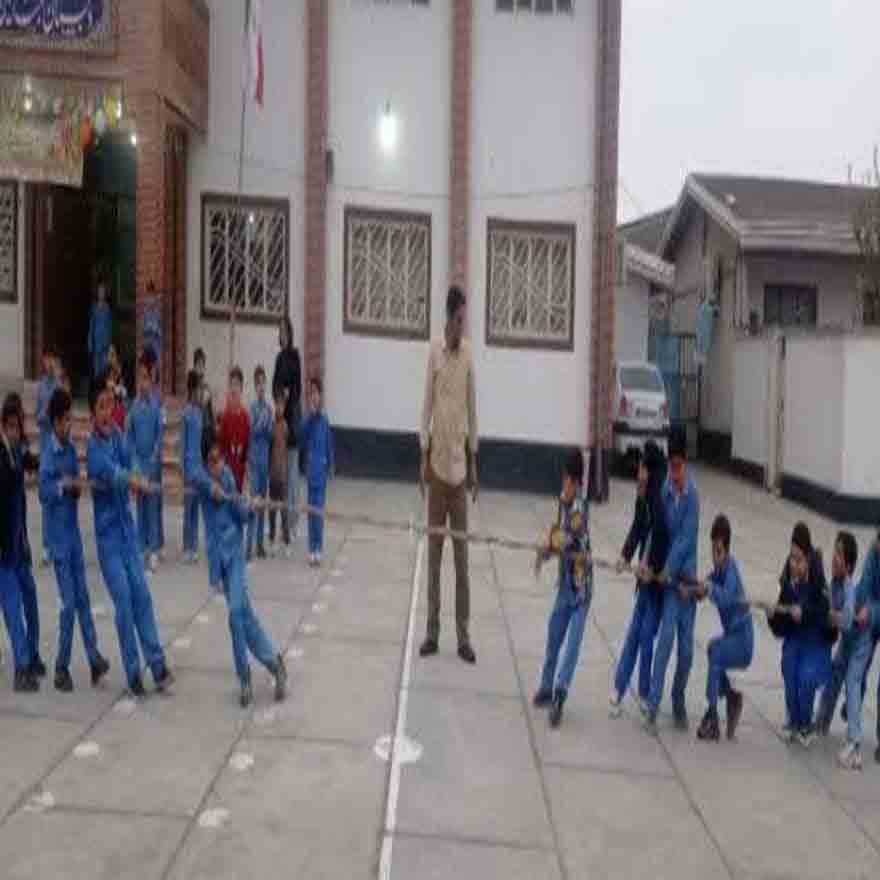مسابقه طناب کشی در مدرسه بهشت آیین