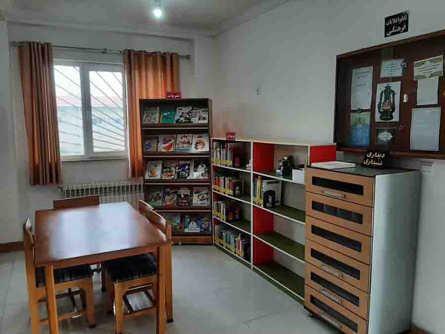 بخش نوجوان و نشریات